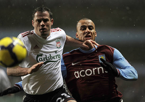 转会市场中 转会市场中