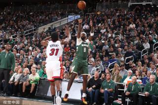 是众多年轻 是众多年轻